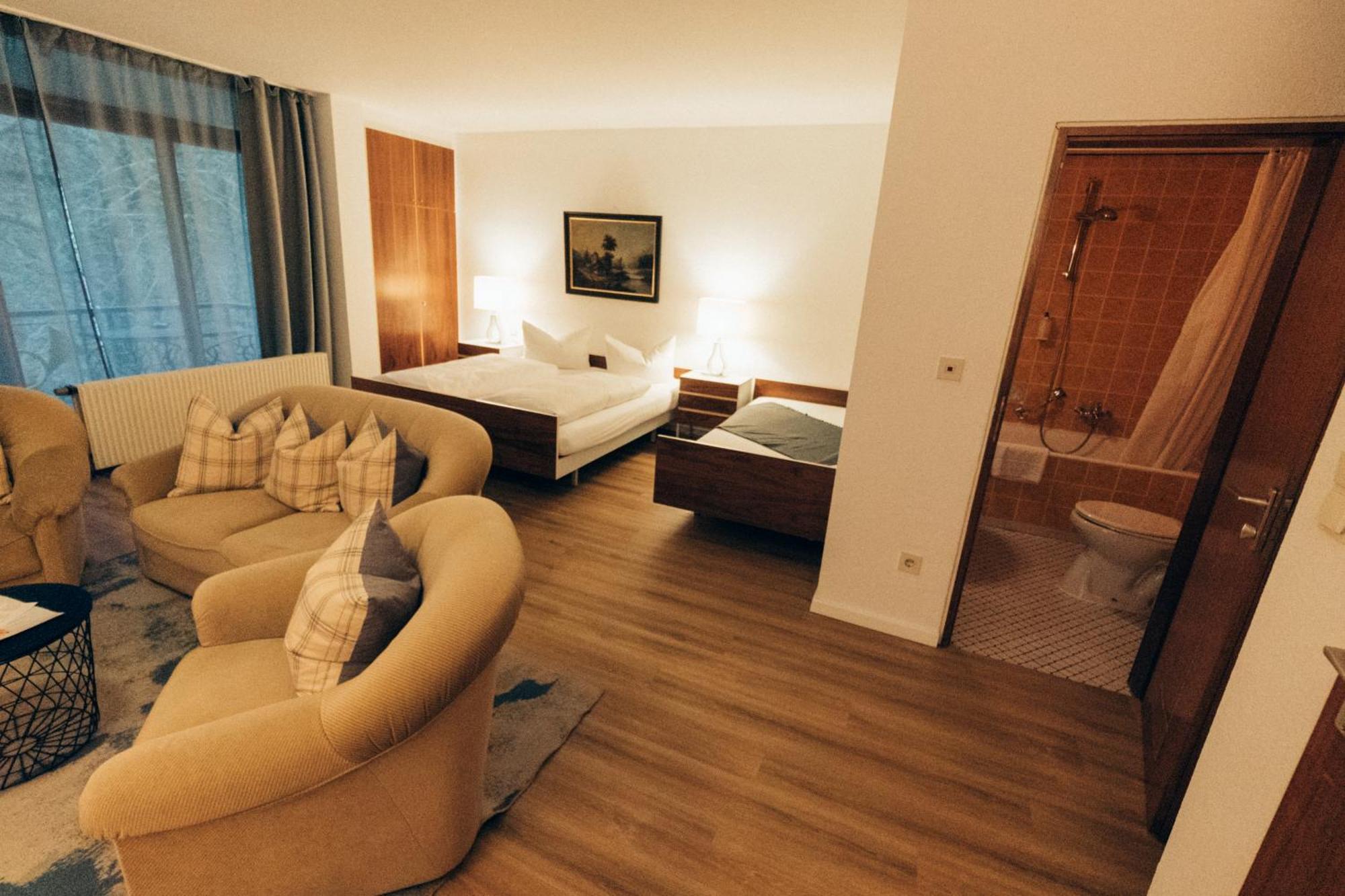 Gasthof Hotel Zur Post Egloffstein Extérieur photo